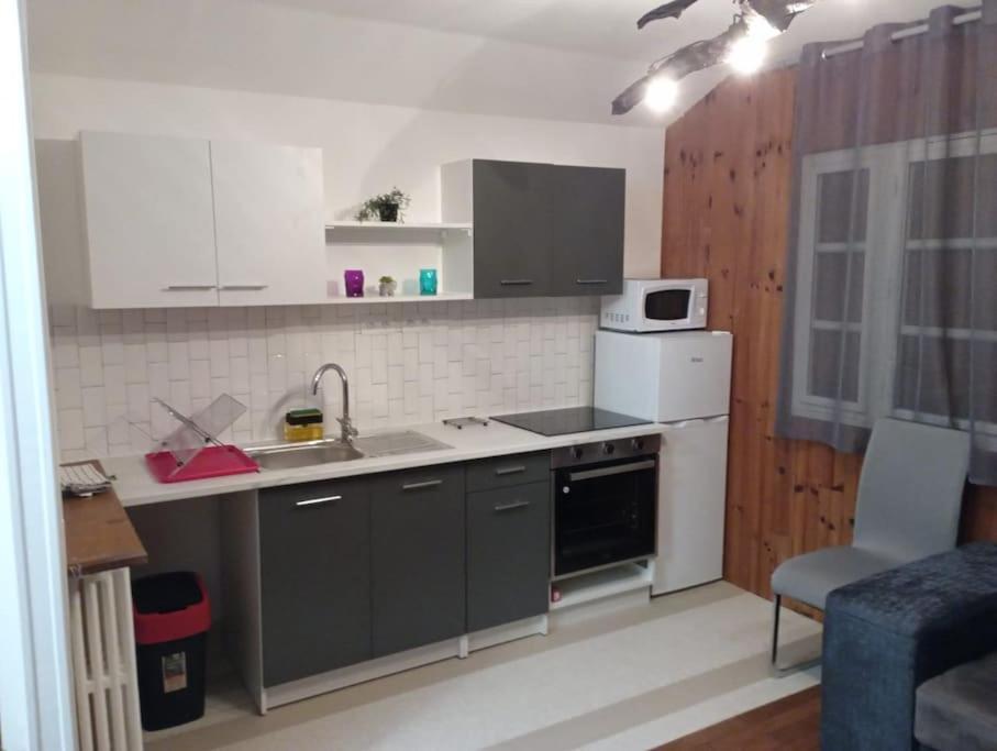 Appartamento 3 Pieces Calme, Terrasse Et Parking Prive Courcouronnes Esterno foto